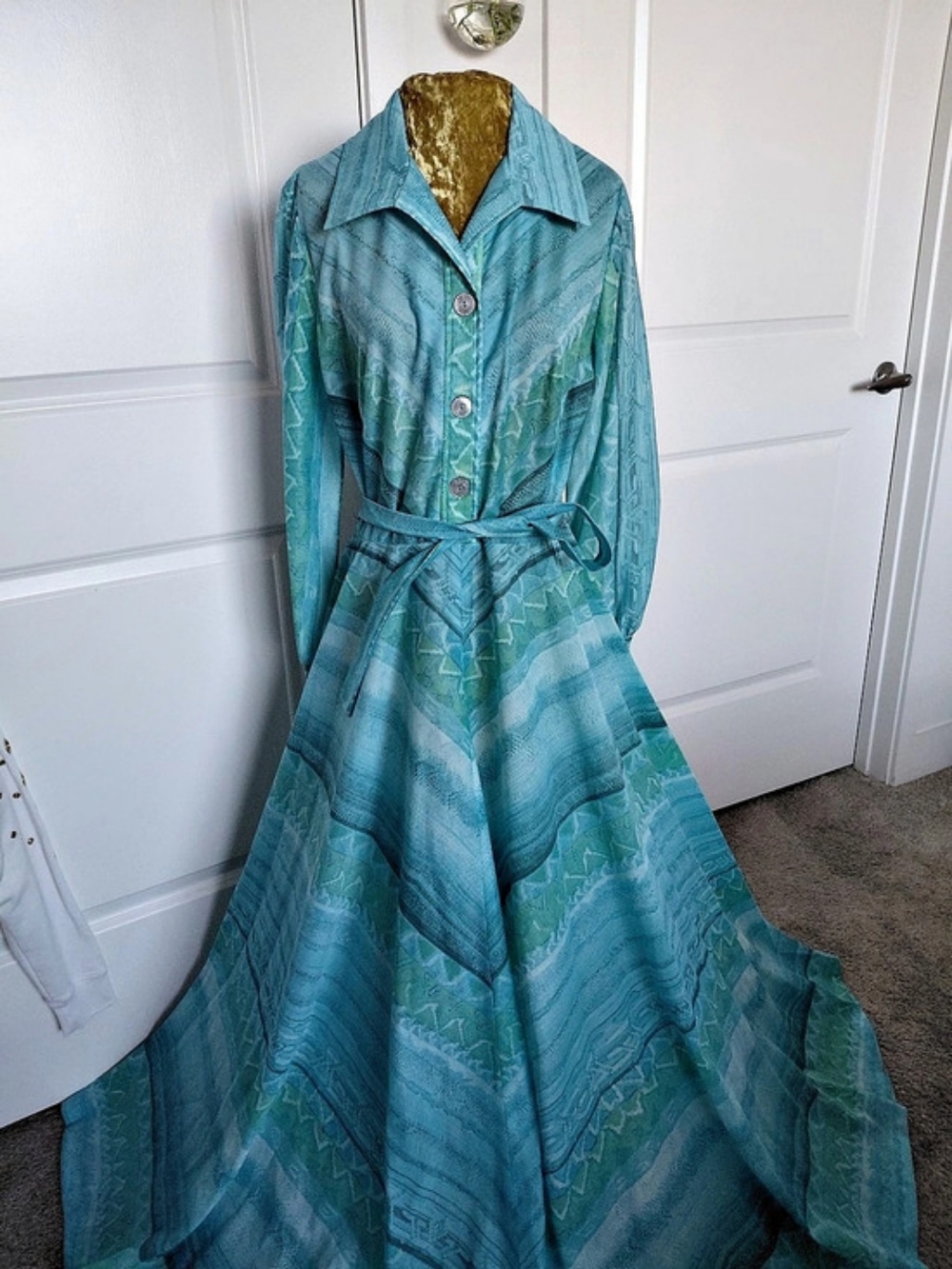 70's Vintage Elegant Miss of California Abstract Maxi Dress in Blue & Green